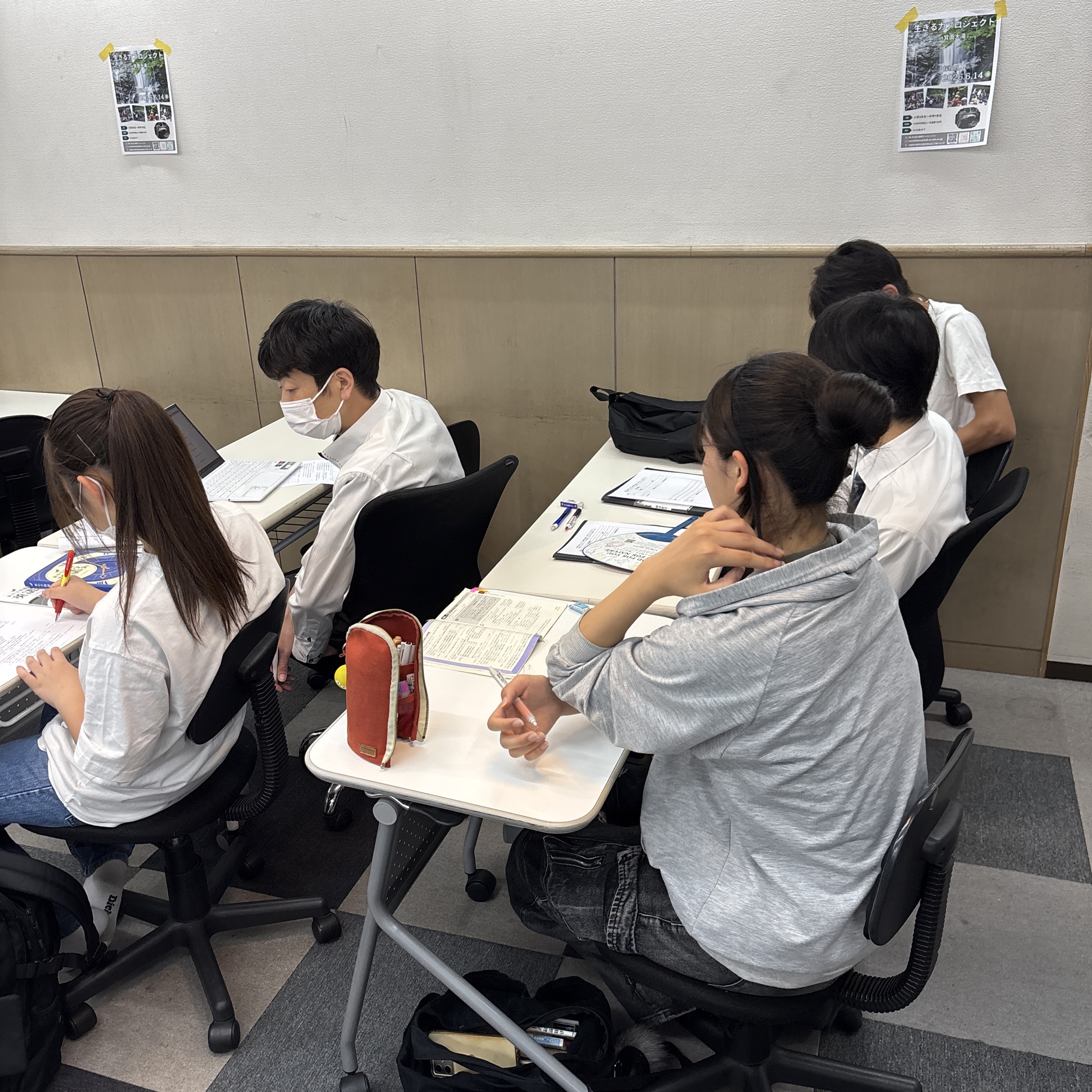 創心館の個別指導の授業風景